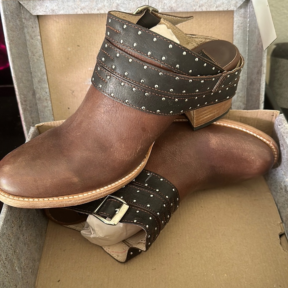 FREEBIRD FRONTIER- booties size 11 Used one time!!